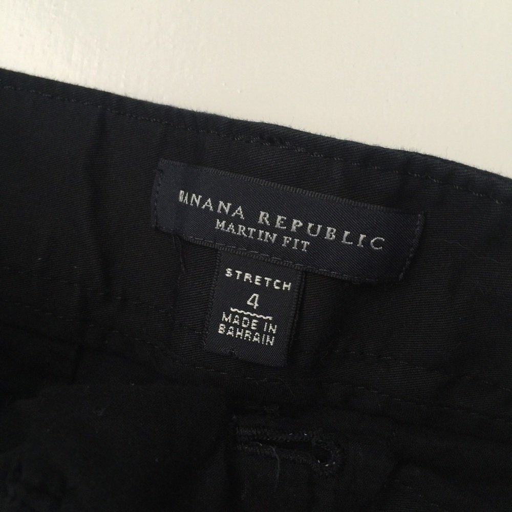 {Banana Republic shorts • Sz 4}